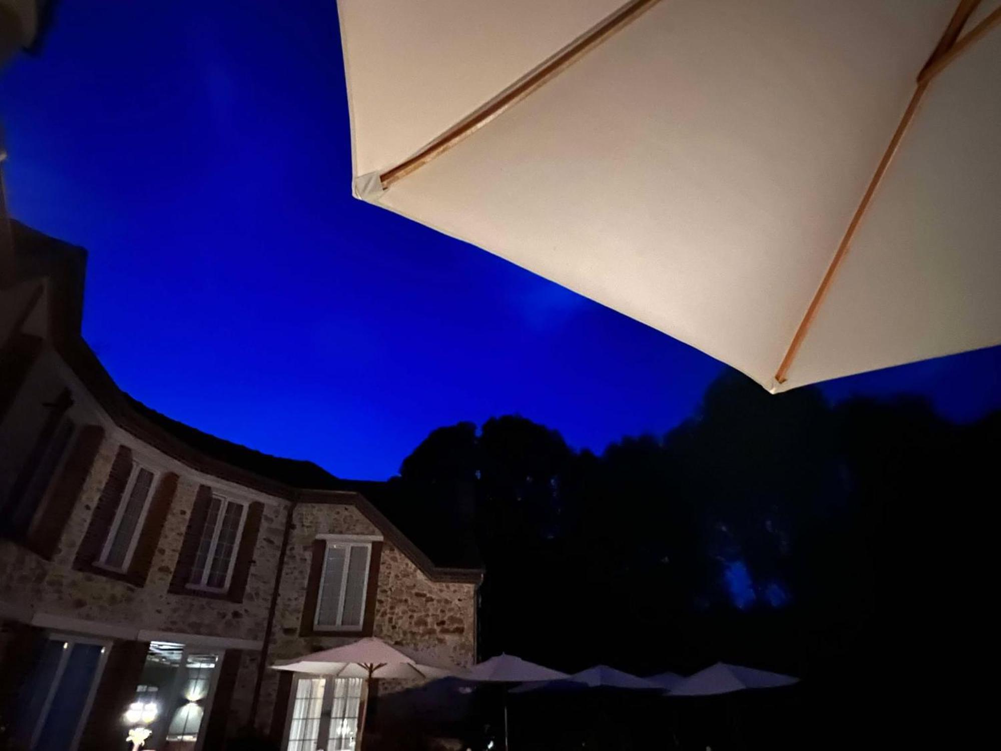 Le Petit Chateau Baye  Exterior foto